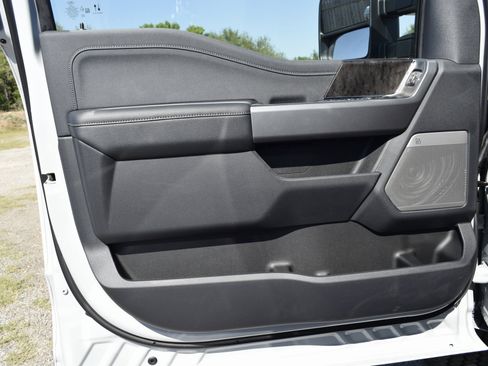 New 2026 Ford F250 Lariat w/ Lariat Premium Package image 19