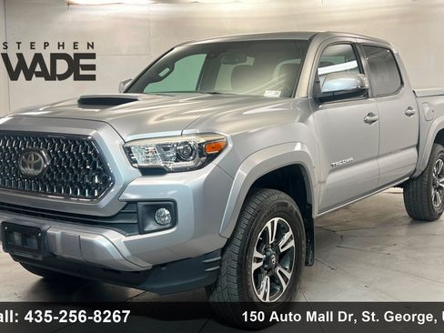 Used 2019 Toyota Tacoma TRD Sport w/ Technology Package RWD image 1