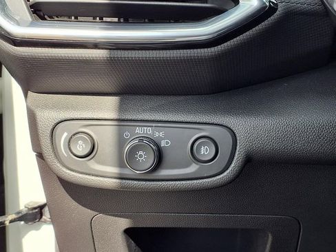 Used 2023 Chevrolet TrailBlazer LT w/ Convenience Package image 18