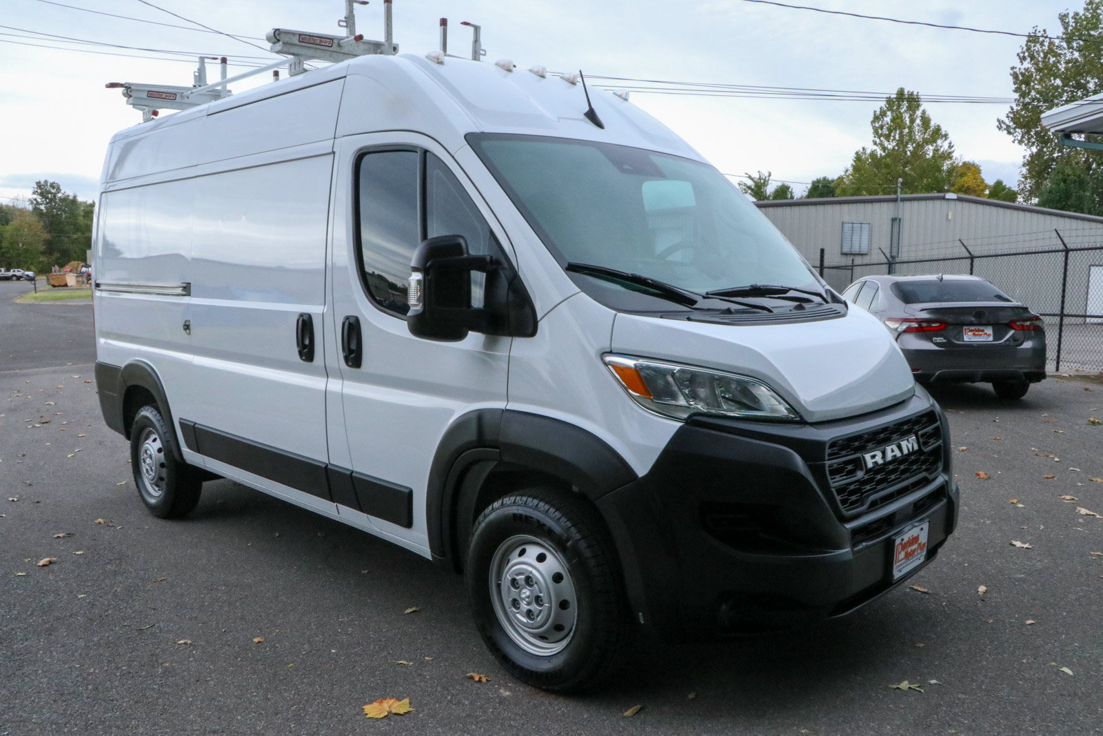 Used 2023 RAM ProMaster 2500 FWD image 5
