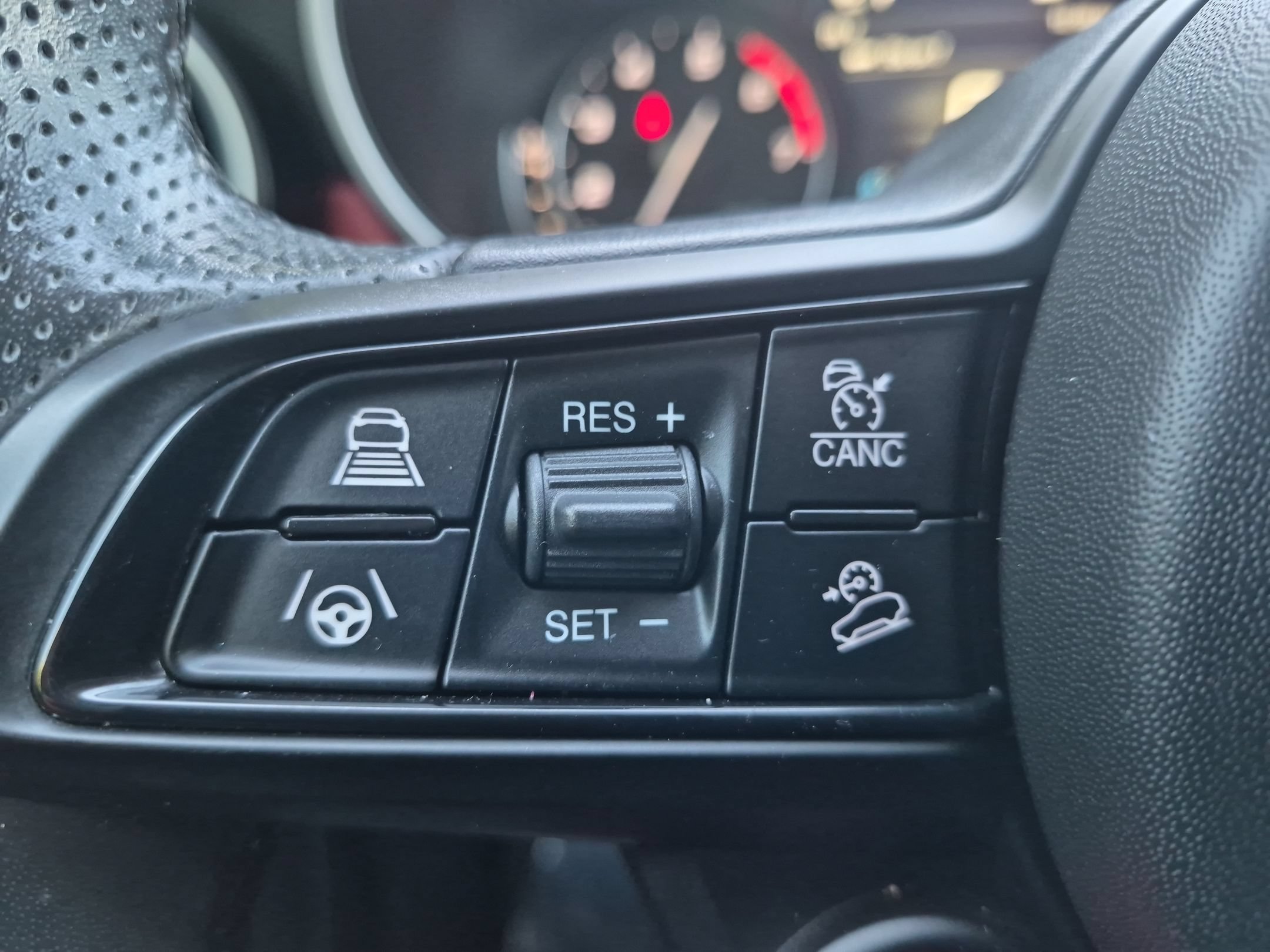 Used 2021 Alfa Romeo Stelvio Ti w/ Active Assist 2 Package TI AWD/4WD image 14