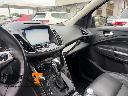 Used 2014 Ford Escape Titanium w/ Equipment Group 401A FWD image 15