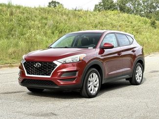 Used 2019 Hyundai Tucson SE video 1