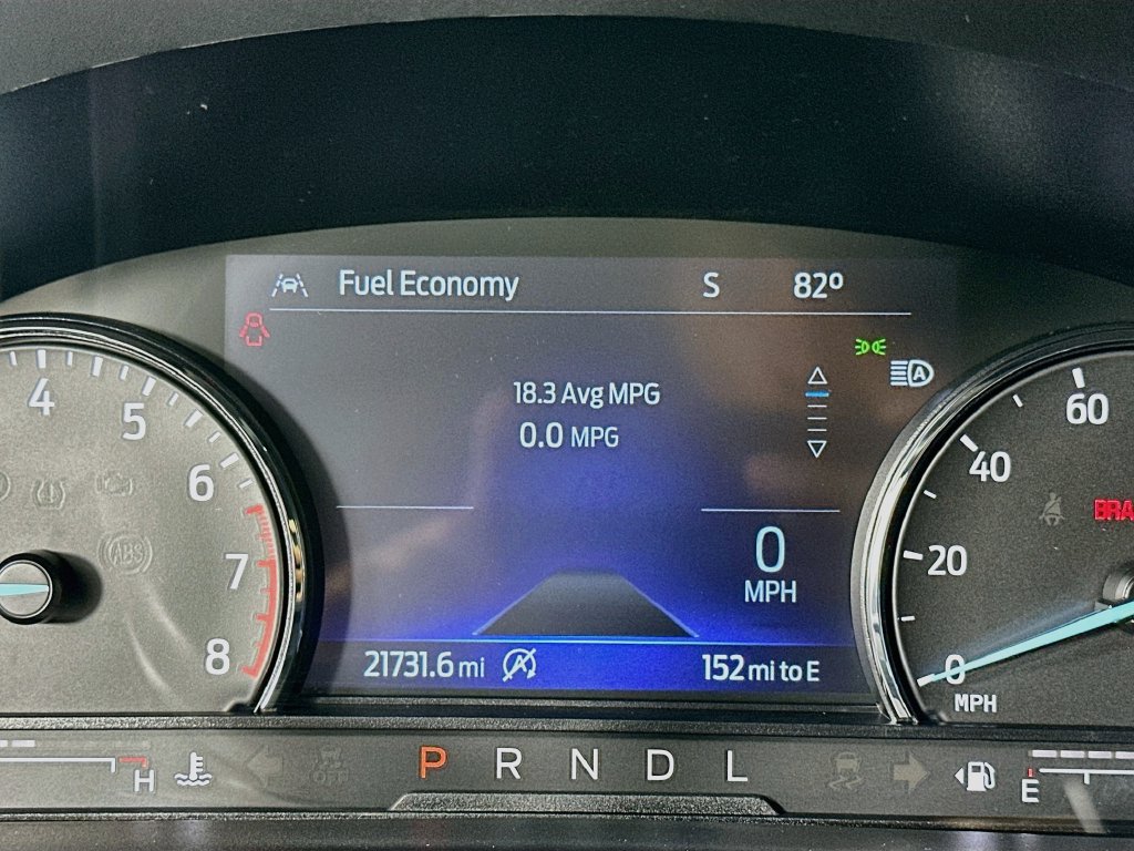 Used 2024 Ford Explorer XLT RWD image 12