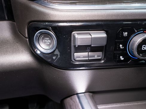 Used 2025 Chevrolet Silverado 3500 LTZ w/ LTZ Plus Package image 30