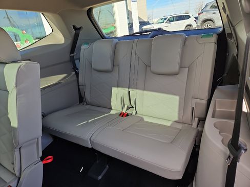 New 2026 Volkswagen Atlas SE image 10