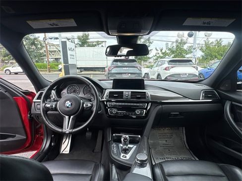Used 2018 BMW M3 image 12