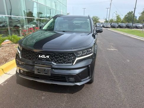 Used 2023 Kia Sorento SX AWD/4WD image 11