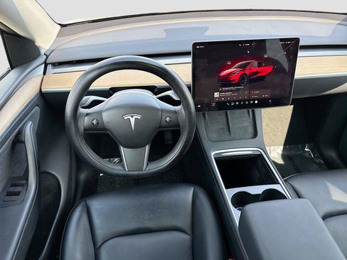 Used 2023 Tesla Model Y Long Range AWD/4WD image 22