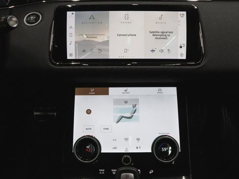 Used 2023 Land Rover Range Rover Evoque R-Dynamic S image 32