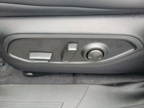 New 2026 Jeep Cherokee Limited image 17