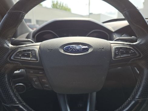 Used 2018 Ford Focus ST FWD image 27