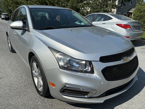 Used 2015 Chevrolet Cruze LT FWD image 3