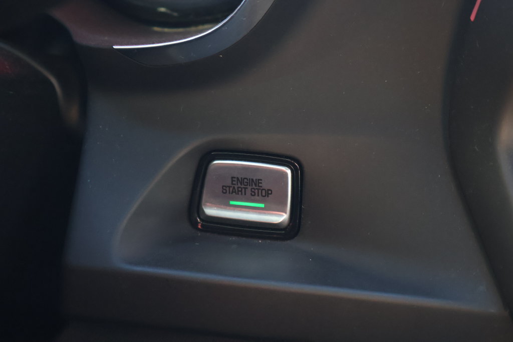 Used 2020 Chevrolet Camaro ZL1 RWD image 30