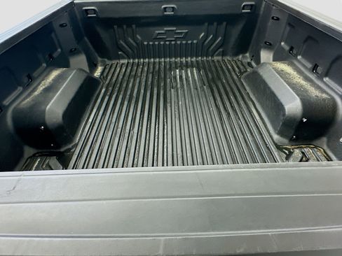 Used 2023 Chevrolet Silverado 1500 LT image 30