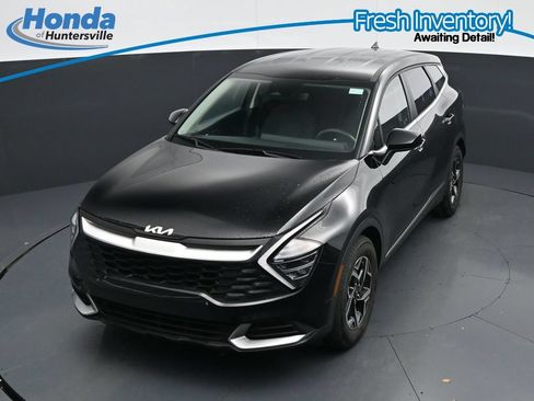Used 2025 Kia Sportage LX FWD image 16
