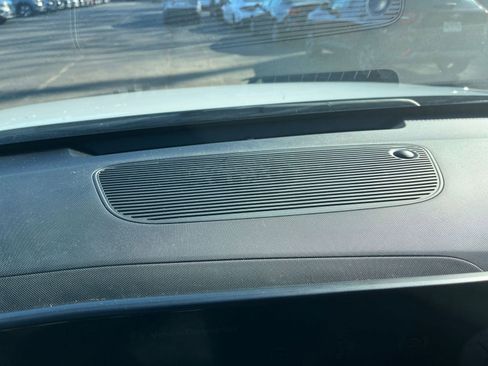 Used 2025 Hyundai Kona SEL image 18