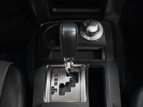 Used 2017 Toyota 4Runner SR5 Premium image 16