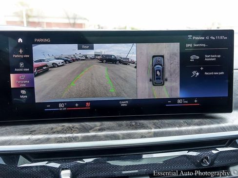 Used 2023 BMW X7 xDrive40i w/ M Sport Package image 20