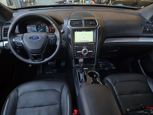 Used 2018 Ford Explorer Sport w/ Equipment Group 401A AWD/4WD image 17