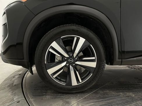 Used 2024 Nissan Rogue SL image 10