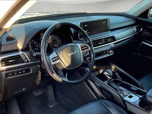 Used 2022 Kia Telluride LX image 19