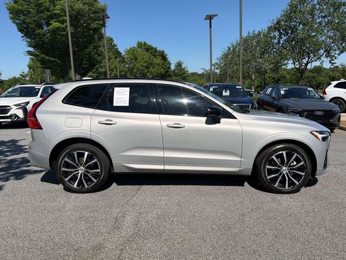 Used 2024 Volvo XC60 B5 Plus w/ Protection Package Premier AWD/4WD image 8