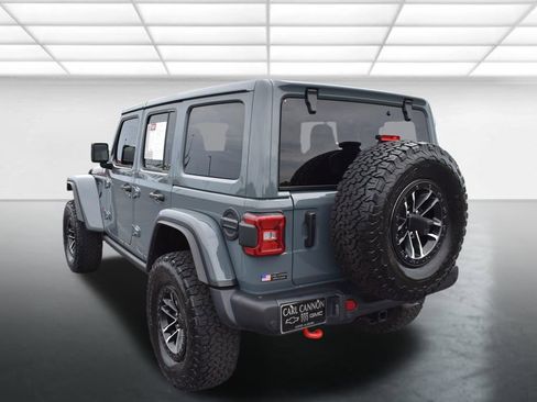 Used 2025 Jeep Wrangler Unlimited Rubicon AWD/4WD image 8
