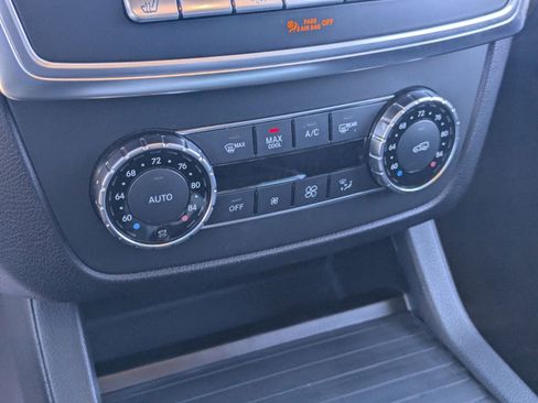 Used 2015 Mercedes-Benz GL 320 GL 350 image 24