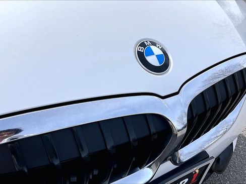 Used 2020 BMW 330i xDrive Sedan w/ Executive Package AWD/4WD image 29