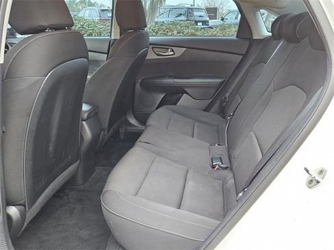 Used 2021 Kia Forte LXS image 11