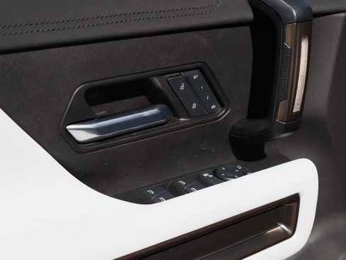 Used 2024 GMC Hummer EV 3X w/ Omega Edition image 23