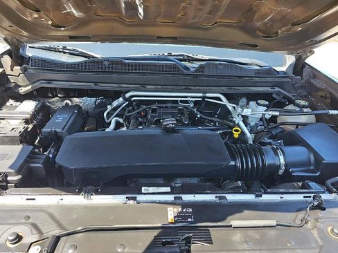 Used 2023 Chevrolet Colorado W/T image 16
