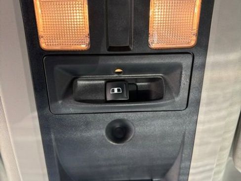 Used 2013 RAM 1500 Big Horn image 24