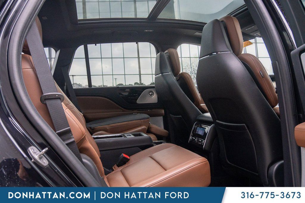 Used 2023 Lincoln Aviator Reserve w/ Equipment Group 201A AWD/4WD image 24