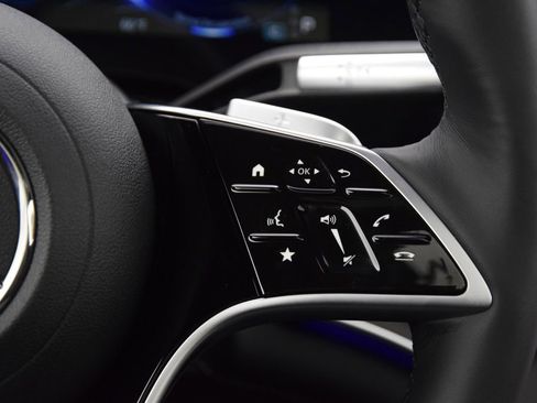 Used 2025 Mercedes-Benz EQS 450+ SUV image 28