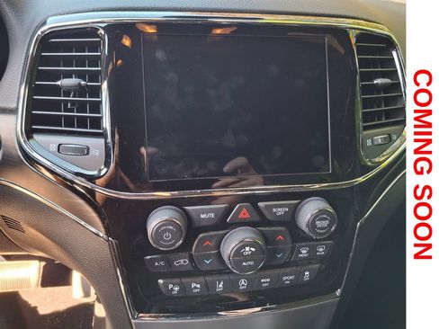 Used 2020 Jeep Grand Cherokee Limited AWD/4WD image 14