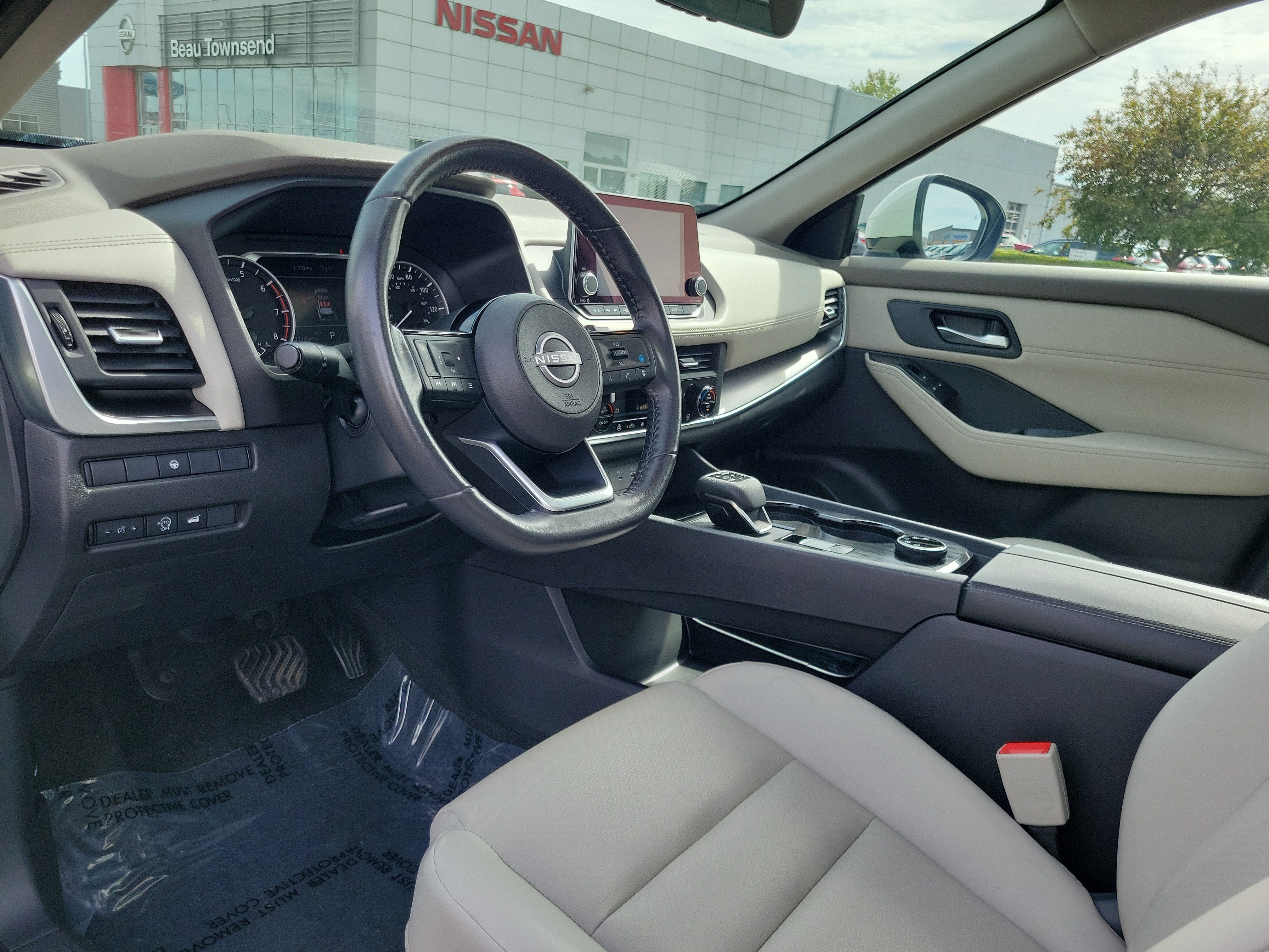Used 2023 Nissan Rogue SV w/ SV Premium B Package AWD/4WD image 19