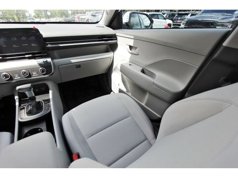Certified 2026 Hyundai Kona SE FWD image 12