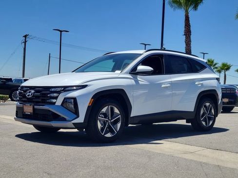 New 2026 Hyundai Tucson SEL FWD image 2
