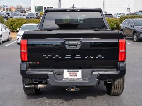 Certified 2024 Toyota Tacoma SR5 image 4