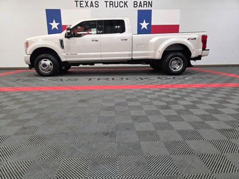 Used 2019 Ford F350 Platinum w/ Platinum Ultimate Package image 1