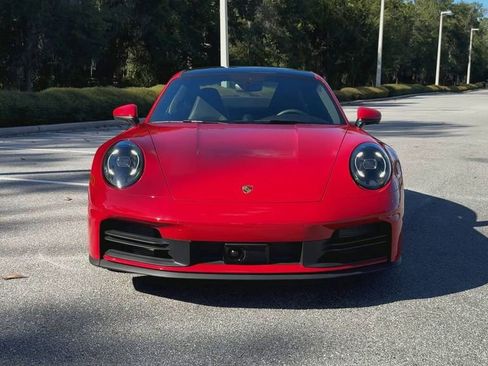 Used 2025 Porsche 911 Carrera image 3