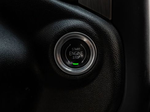 Used 2021 GMC Sierra 2500 Denali w/ Denali Black Diamond Edition image 23