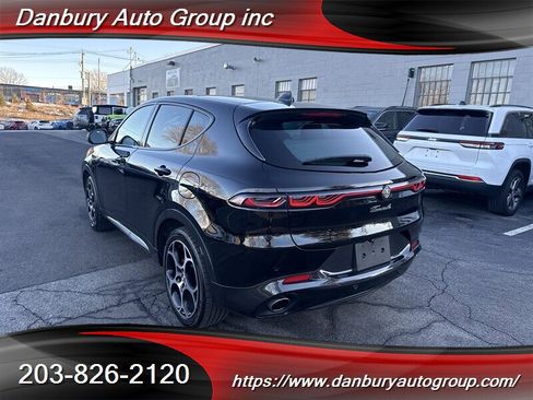 Used 2024 Alfa Romeo Tonale Veloce image 4