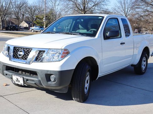 Used 2016 Nissan Frontier S image 3
