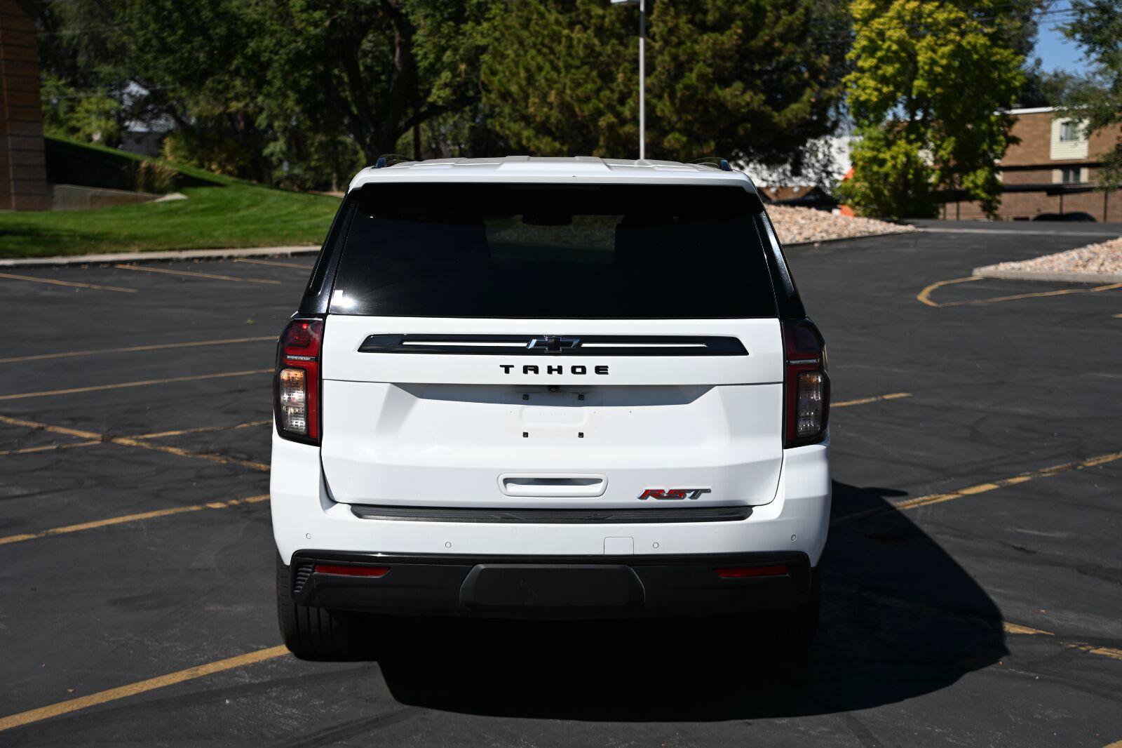 Used 2021 Chevrolet Tahoe RST w/ Luxury Package AWD/4WD image 4