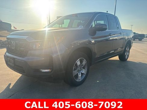 Used 2025 Honda Ridgeline RTL image 2