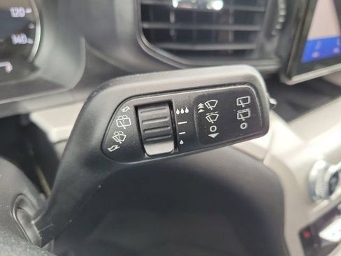 Certified 2023 Ford Explorer XLT RWD image 21