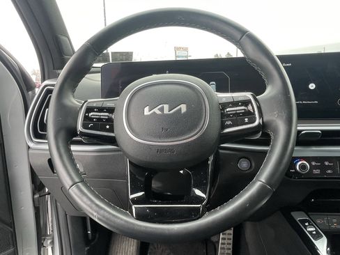 Certified 2025 Kia Sorento SX Prestige image 18